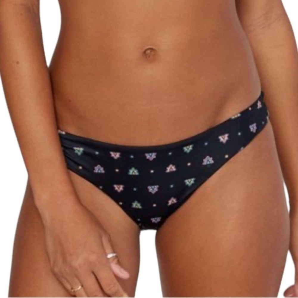 RVCA FOULARD LOW-RISE CHEEKY BIKINI BOTTOMS